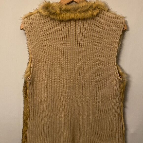 INC International Concepts Women Brown Faux Fur Vest M/L Medium Large - Picture 5 of 8